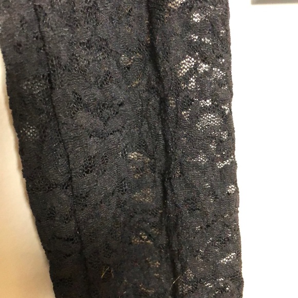 Black lace top - Picture 4 of 5